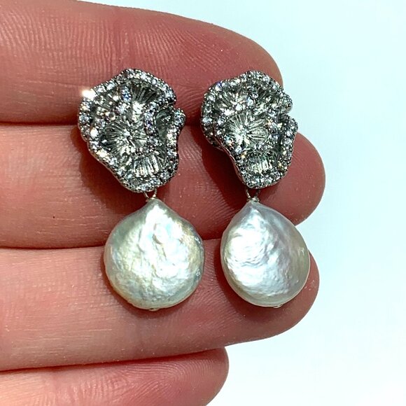 NEW ~ Anthropologie Shashi "Arya" Pearl Drop Earrings - Picture 6 of 8